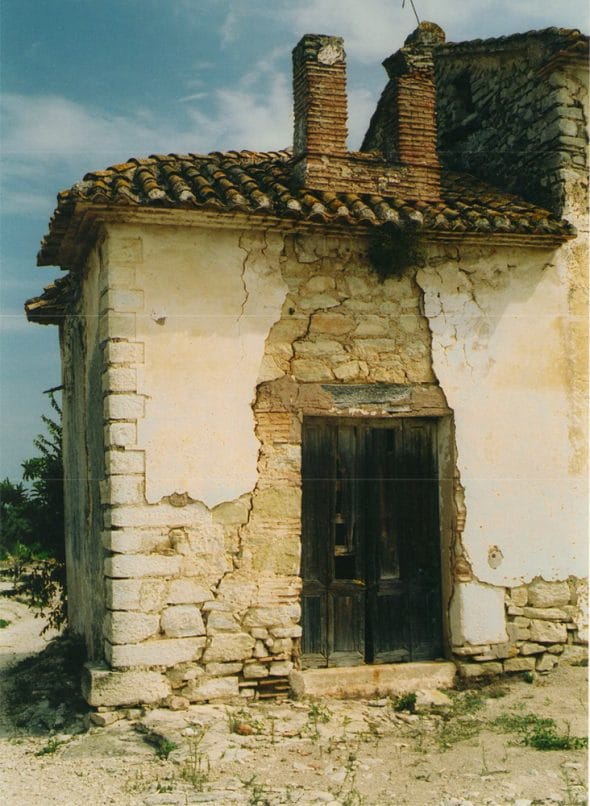 Ermita adosada a la casa Benigalip
