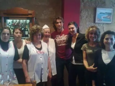 El tenista David Ferrer en el Restaurante Bahía