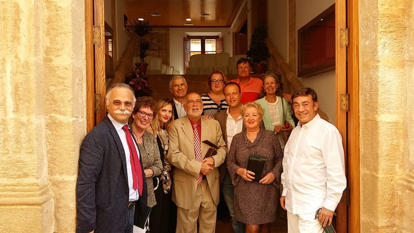 Francisco Pastor junto a familiares y amigos