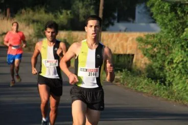 Nizar Lakhalifi y Toni Soler durante la carrera