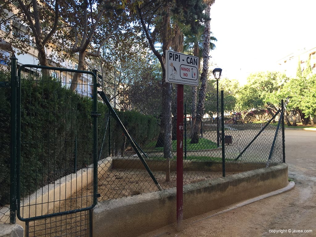 Pipi-can del parque Reina Sofía