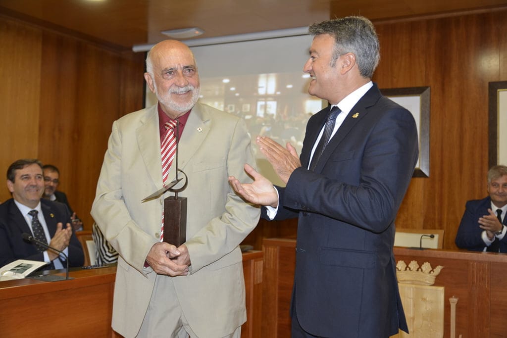 Francisco Pastor recoge el premio