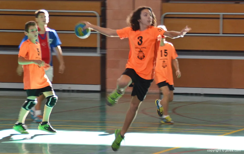 Lanzamiento de Vicente Salvá