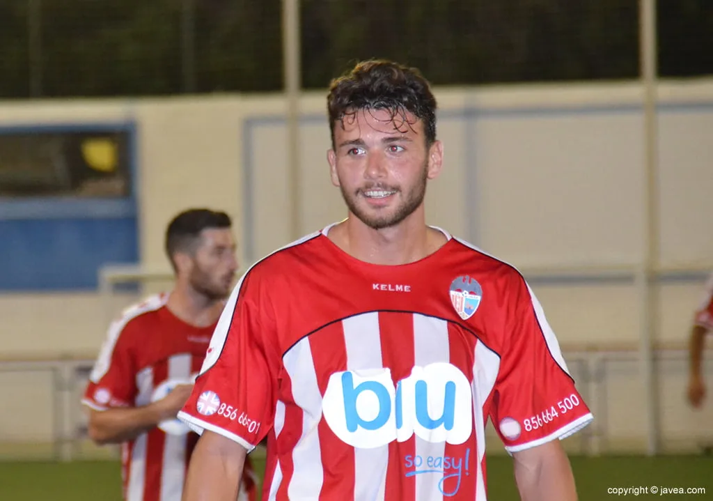 Michael durante un partido del CD Jávea