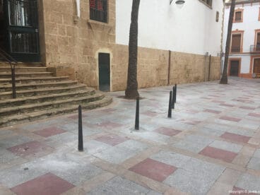 Bolardos Plaza Celestino POns