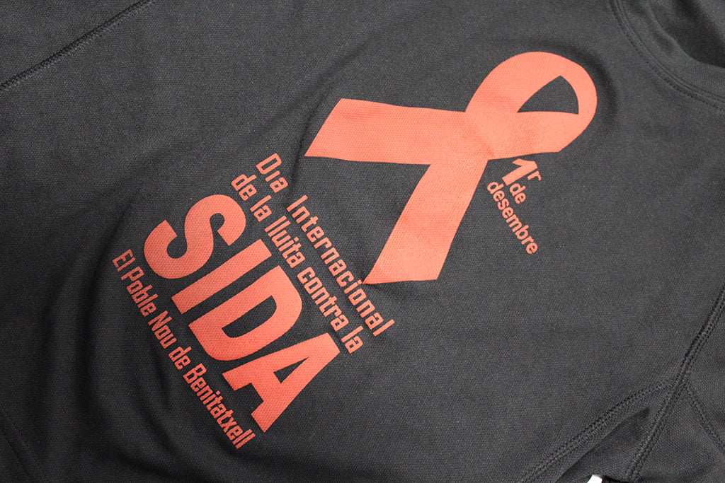 Camiseta contra el SIDA