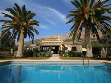 Exterior propiedad Atina Inmobiliaria