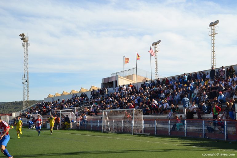 Grada principal de campo municipal de fútbol de Xàbia