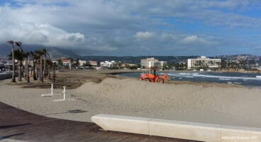 Trabajos en la playa del Arenal