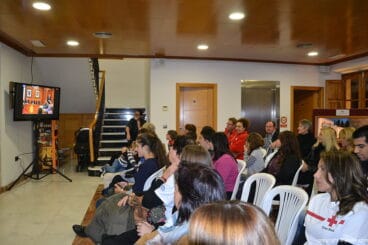 Vecinos y familiares de los voluntarios