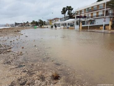 Carretera del Montañar inundada