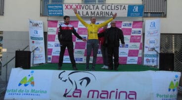 Francesc Boscá con el jersey de líder de la Volta
