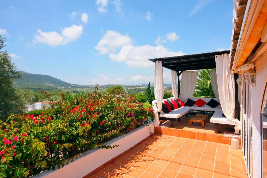 Terraza de Santa barbara Villa Aguila Rent a Villa