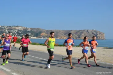 Atletas del Corremundos Teulada en el Primer Montañar