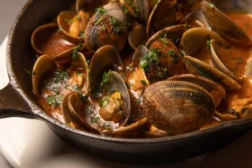Cazuela de almejas – Restaurante La Fontana
