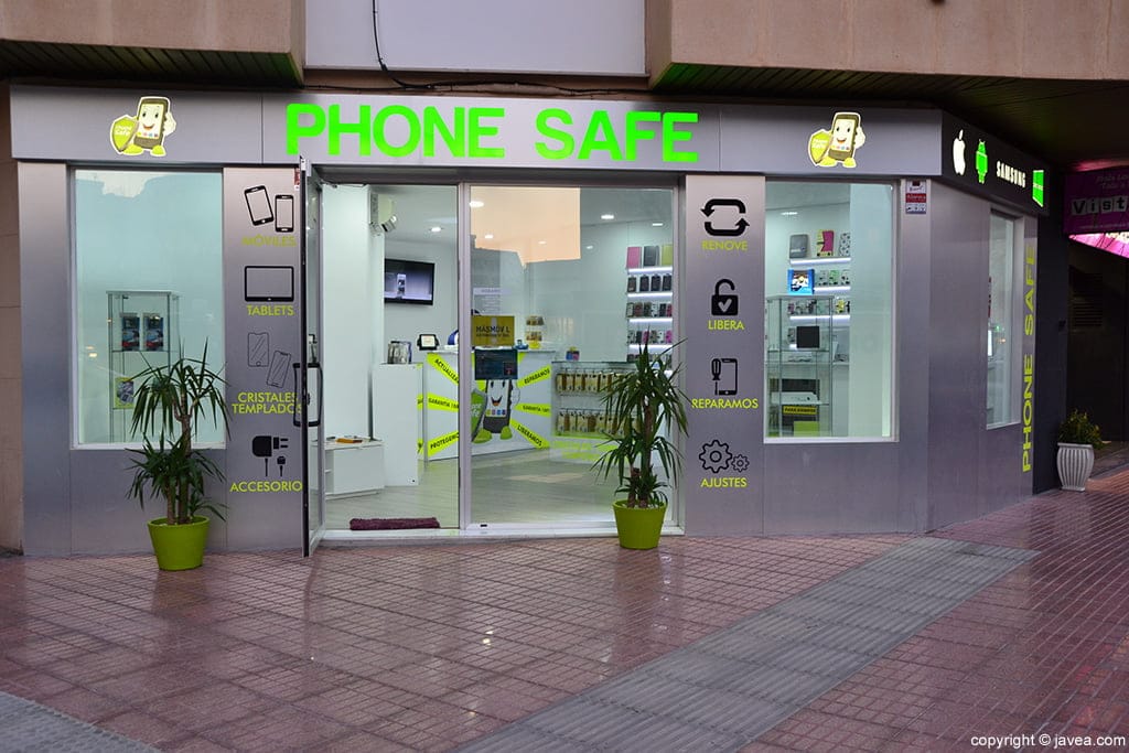 Imagen: Fachada Phone Safe