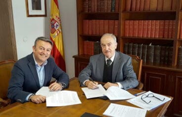Firma de la adquisición de las fincas rústicas