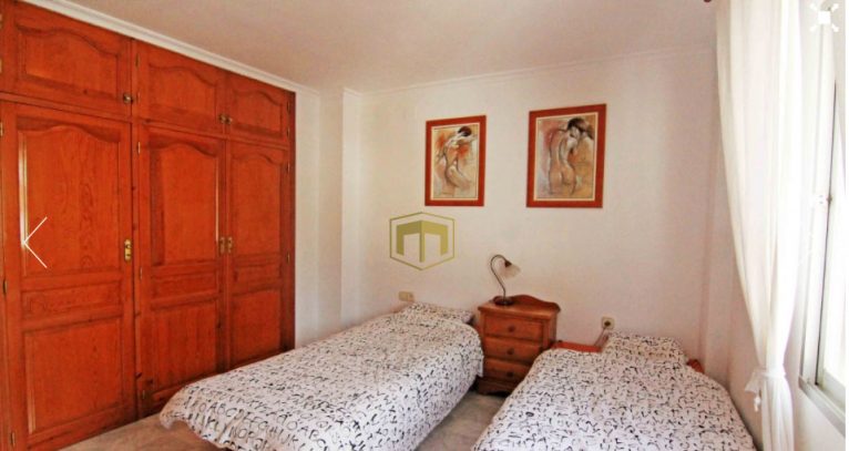 Habitación con dos camas inviduales MORAGUESPONS Mediterranean Houses