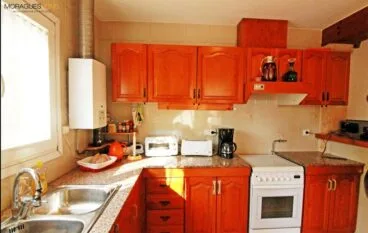 Cocina de la casa MORAGUESPONS Mediterranean Houses