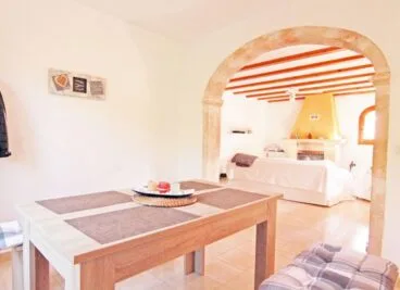Comedor y salón MORAGUESPONS Mediterranean-Houses