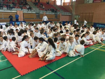 Jóvenes karatecas del Club Washinkai
