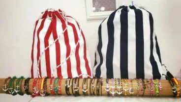 Mochilas y Pulseras