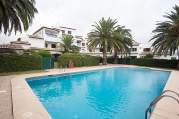 Piscina y jardín Casa Manola Aguila Rent a Villa Jávea