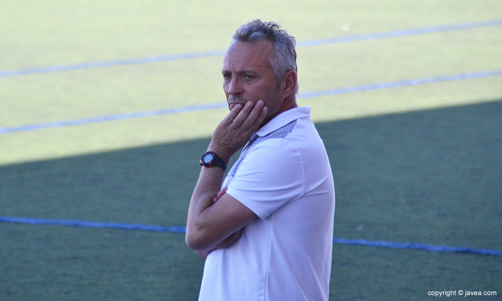 Antonio Villaescusa entrenador del CD Jávea