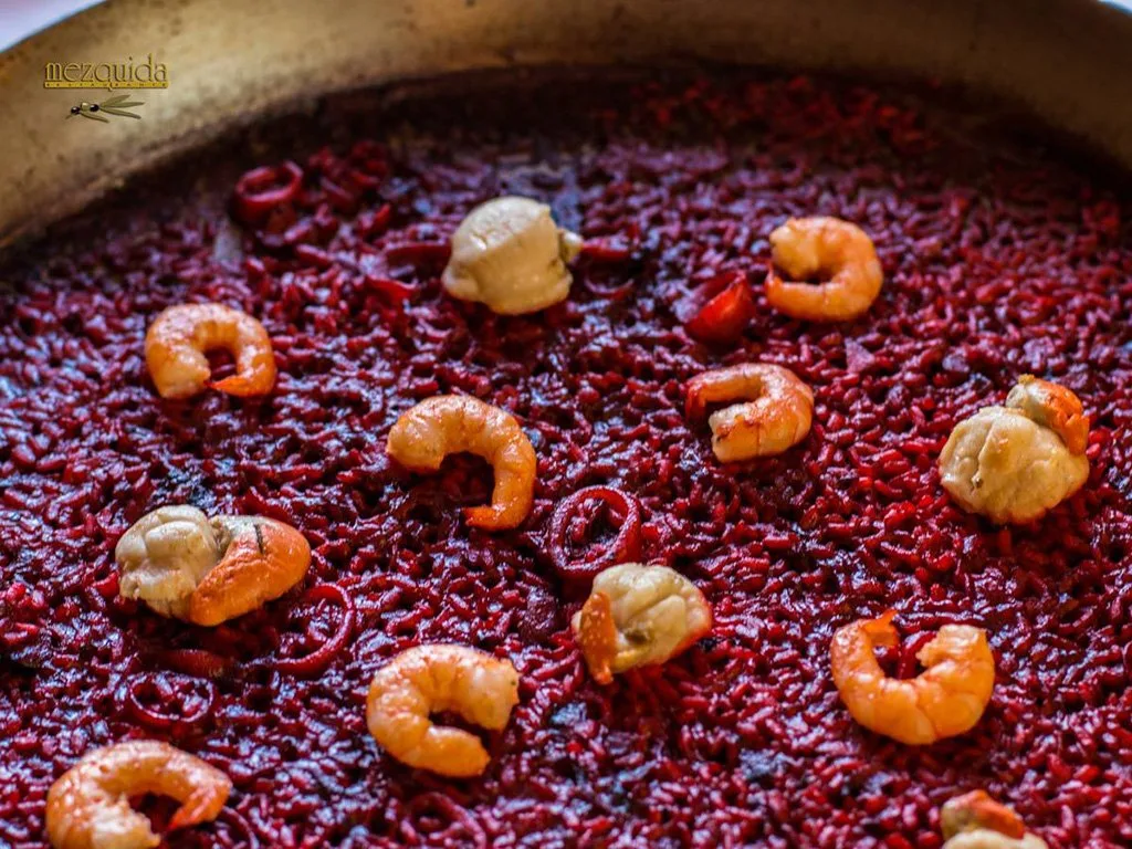 Arroz rojo Restaurante Mezquida