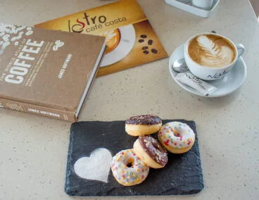 Café y donut Nostro Café Costa