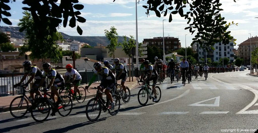 Ciclistas que acompañarán a José Antonio