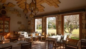Comedores climatizados con encanto rústico y moderno