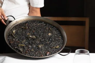 Comer arroz negro en Javea – Restaurante Mezquida