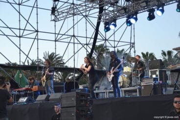 El directo de Aurora & The Betrayers