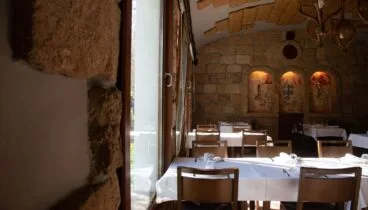 Espacios acogedores para disfrutar la gastronomía mediterránea