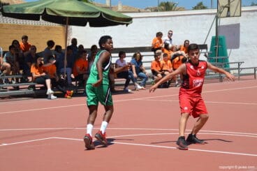 Josep Peral ante el Pego