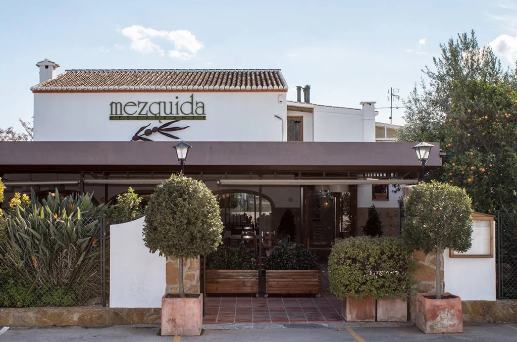 Entrada Restaurante Mezquida