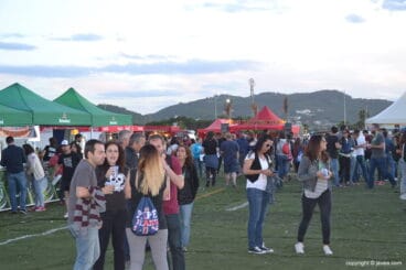 Público en las barras