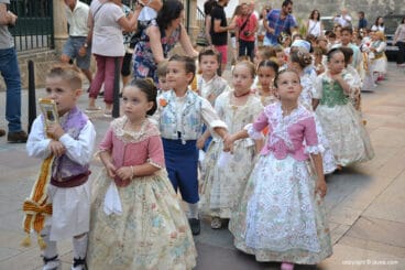 Pasacalle infantil de los Festeros de 2017