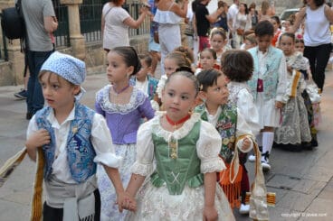 Pasacalle infantil de los Festeros de 2017