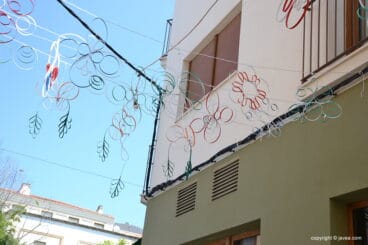 Calle engalanada