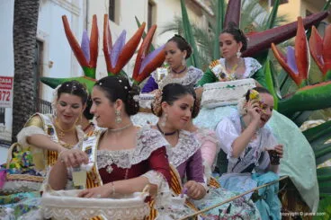 Desfile de carrozas Fogueres 2017