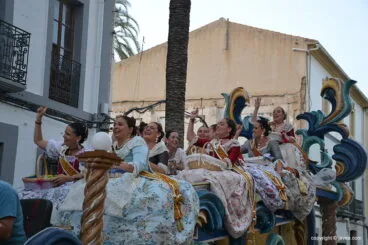 Desfile de carrozas Fogueres 2017