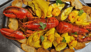 Disfruta de una cigala en compañía