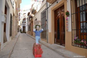 Decoración de la calle engalanada