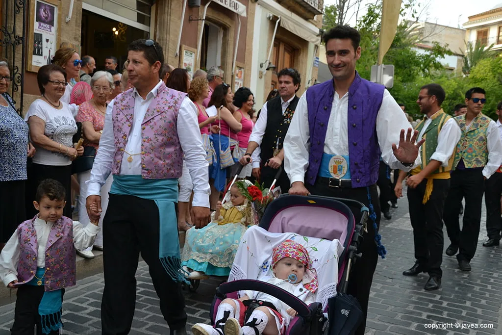 Ofrenda de flores Fogueres Sant Joan 2017