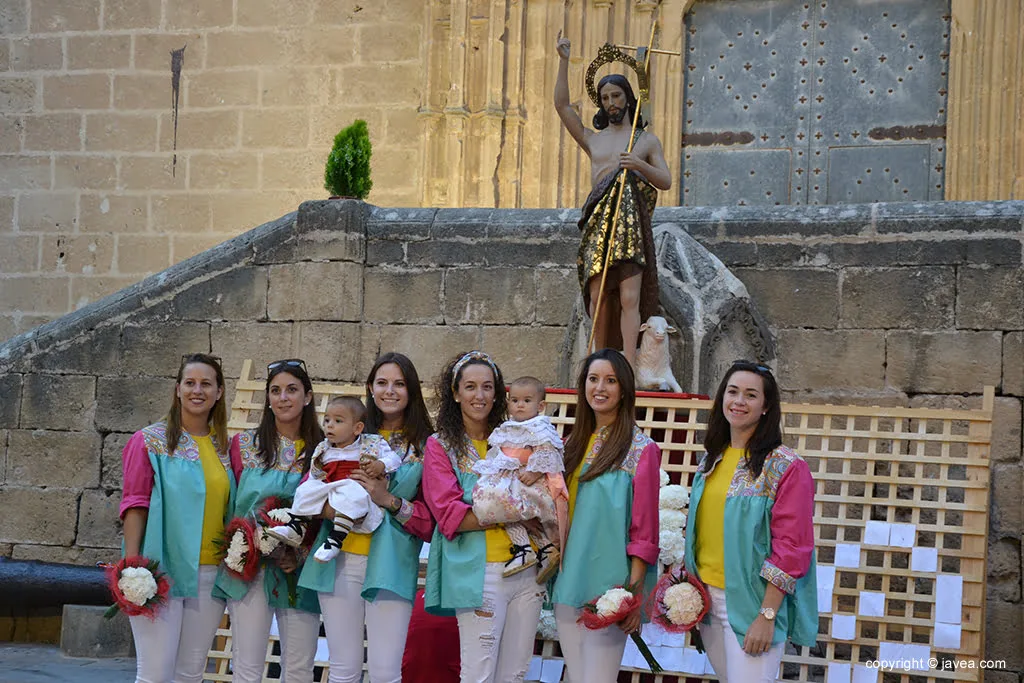 Ofrenda de flores Fogueres Sant Joan 2017