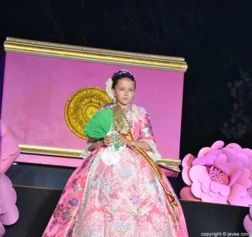 Esther Devesa, proclamada reina de las fiestas de Les Fogueres Sant Joan 2017