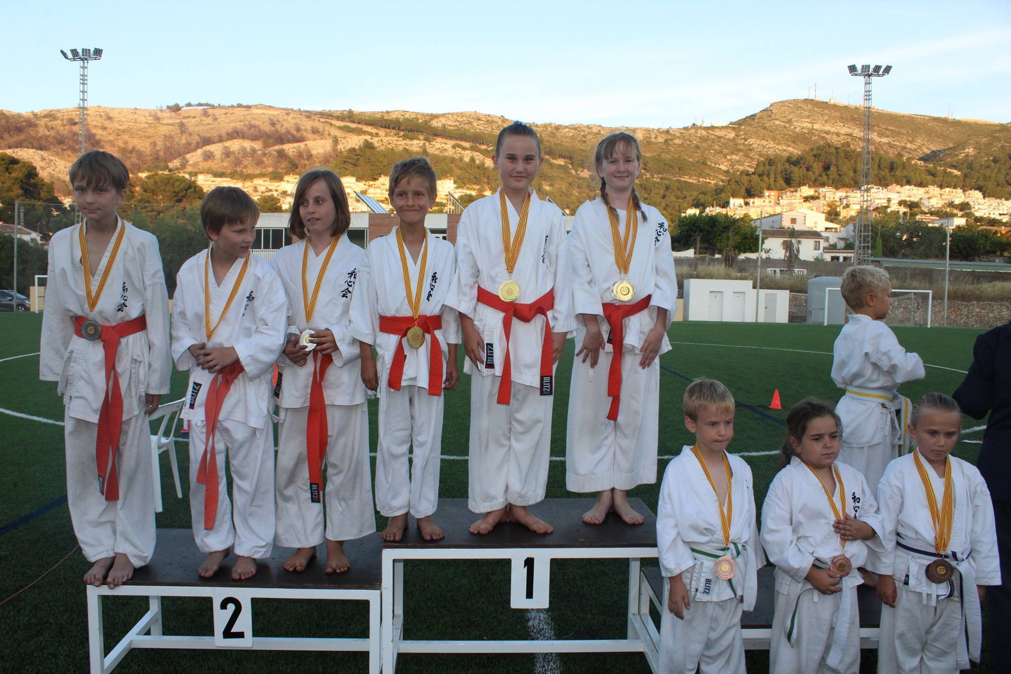 Ganadores del I campeonato comarcal de Kárate