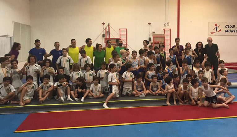 Gimnastes i tècnics del CD Montgó-Xàbia